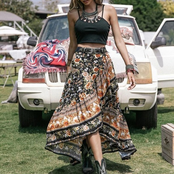 Boho black  ruffle hem maxi skirt - Picture 5 of 12